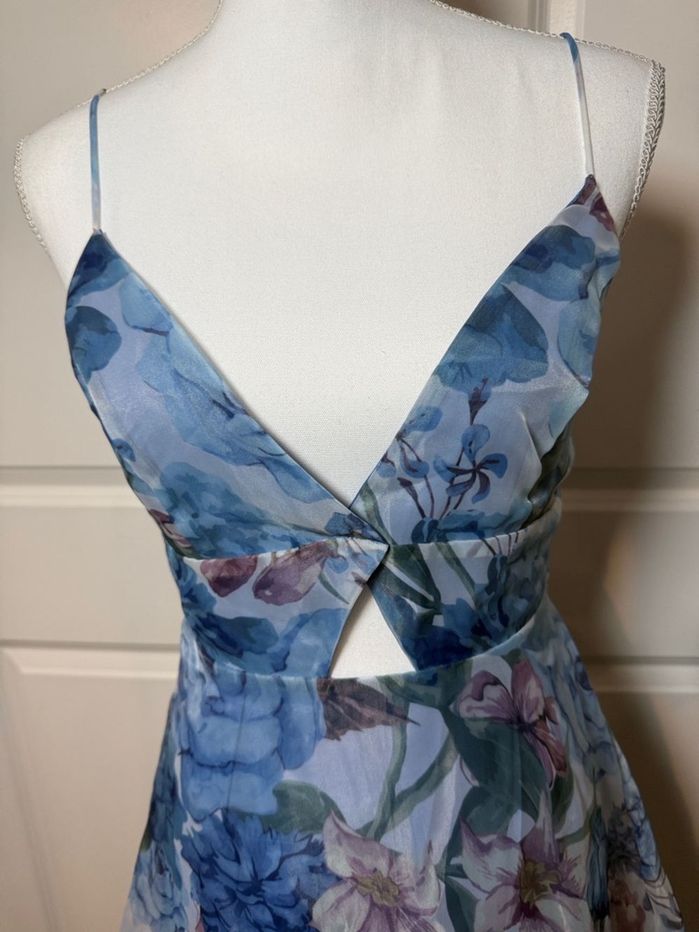 Lulu's Blue Floral V-Neck Cutout Spaghetti Strap Maxi Dress - Picture 2 of 11
